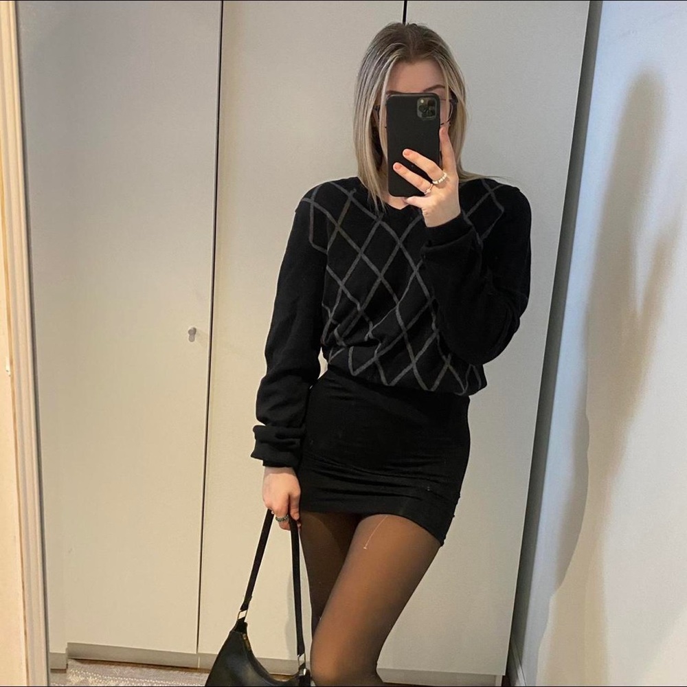 Le Chateau Sweater
